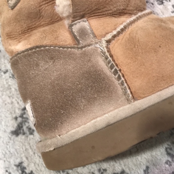 UGG Tan Three Button Boots Size 7 - Picture 14 of 15